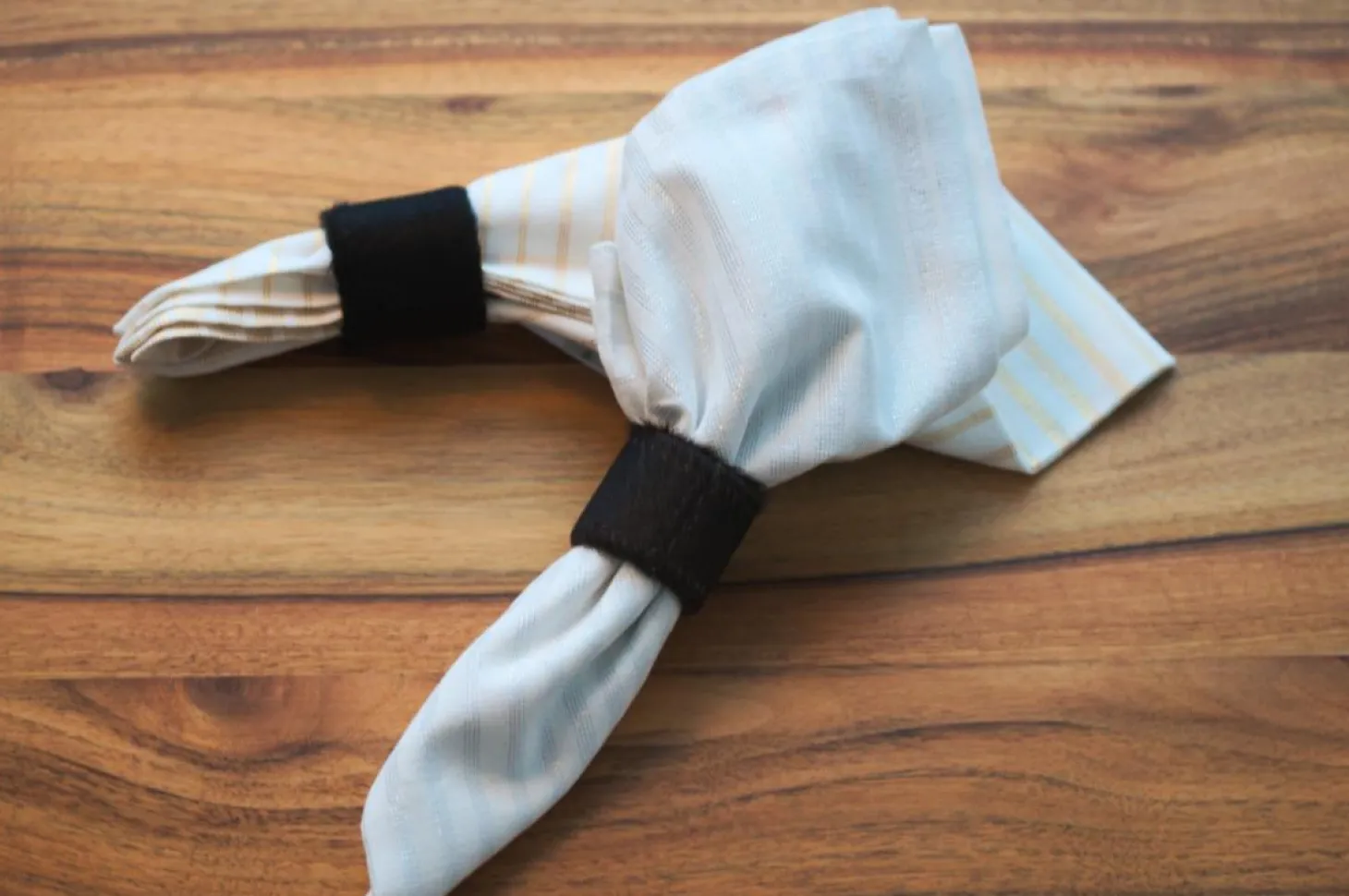 + Serviettenring - Ziegenfell schwarz