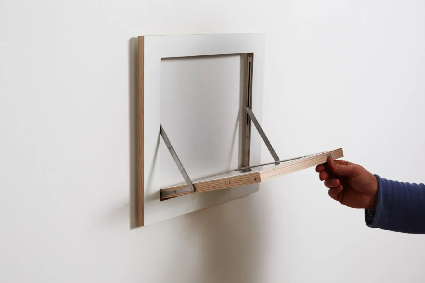 AMBIVALENZ Fläpps Regal 40 x 40 cm Weiß