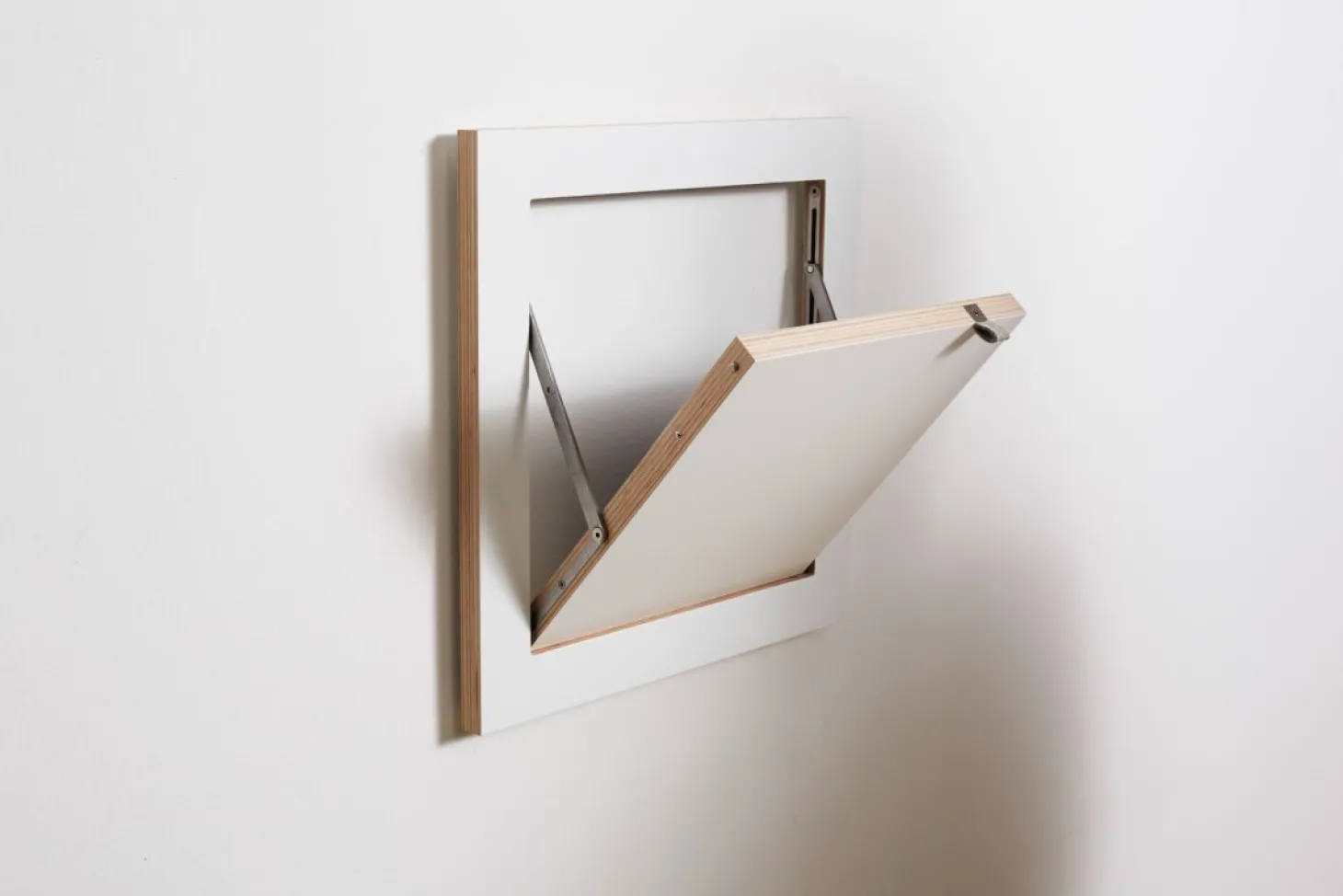 AMBIVALENZ Fläpps Regal 40 x 40 cm Weiß