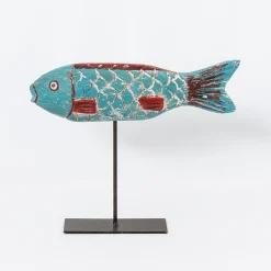 Batela Fisch in Holz in leuchtenden Farben geschnitzt rotbraun