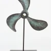 Batela Vintage Schiffsschraube aus Kunstharz auf Metallsockel