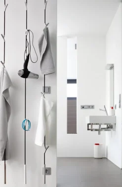 Depot4Design WARDROBE Garderobe schwarz / matt verchromt