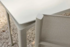 Fermob Calvi Tisch 140 x 140 cm Outdoor Pesto