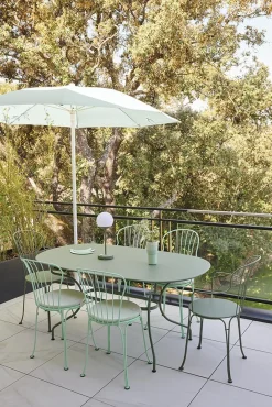 Fermob Opéra+ Outdoor Sessel Lehmgrau