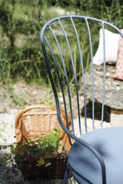 Fermob Opéra+ Outdoor Sessel Lehmgrau