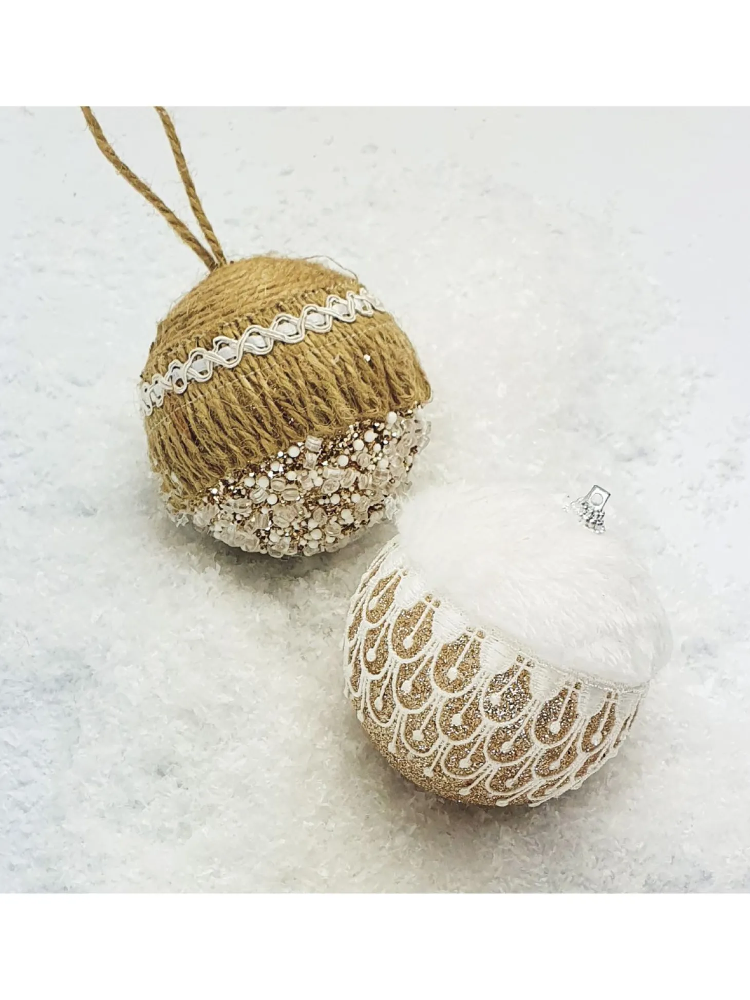 Hoff Weihnachtskugeln "Lace" 6er Set gold/weiß 8Ø cm