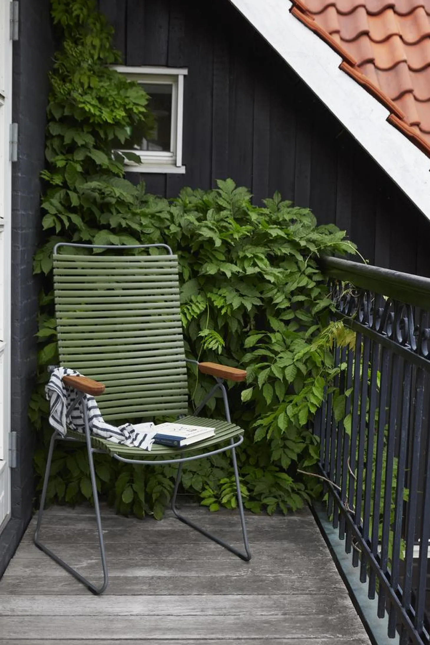 HOUE Outdoor Stuhl Click verstellbare Rückenlehne dunkelgrau