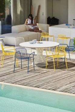 Jan Kurtz Mori Outdoor Stuhl aus Stahl gelb ohne Armlehnen