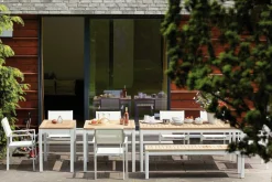 Jan Kurtz Outdoor Tisch Quadrat Teak / weiß 80x50