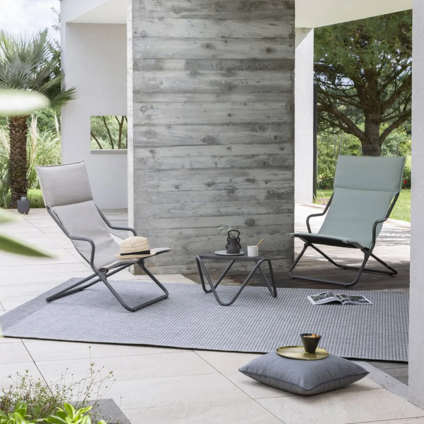 Lafuma Outdoor Beistelltisch Vogue perforiert grau (Titane)