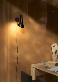 Louis Poulsen AJ Wandleuchte mit Kabel warmes Sand