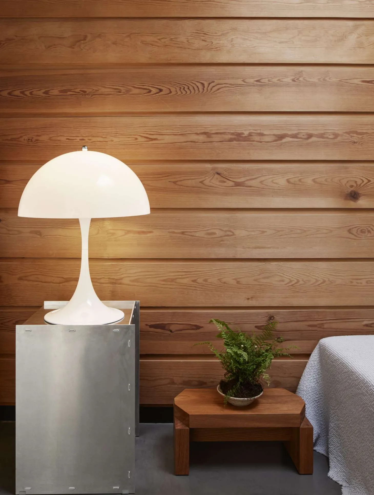 Louis Poulsen Panthella 400 Tischleuchte Weiß Opal Acryl