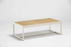 4-M Design Nest flacher Outdoor Beistelltisch aus Teak Oberfläche Mokka