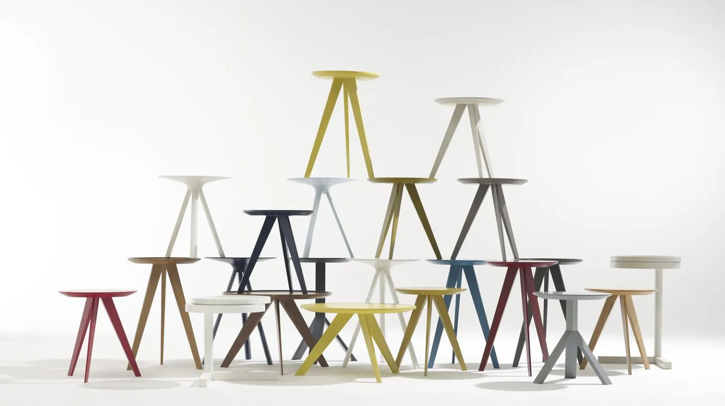 Möller Design Beistelltisch Woody Hill Durchmesser 55 cm 37cm elefant