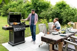Napoleon ROGUE® 425 RSB - Gasgrill mit Seiten- und Rückbrennern