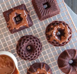 Nordic Ware Backform Geo Bundtlette Mini-Kuchen 0,8 Liter