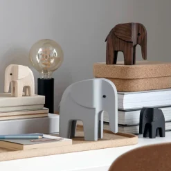 Novoform Hochwertige Dekofigur Elefant Esche natur 4 x 7,7 cm