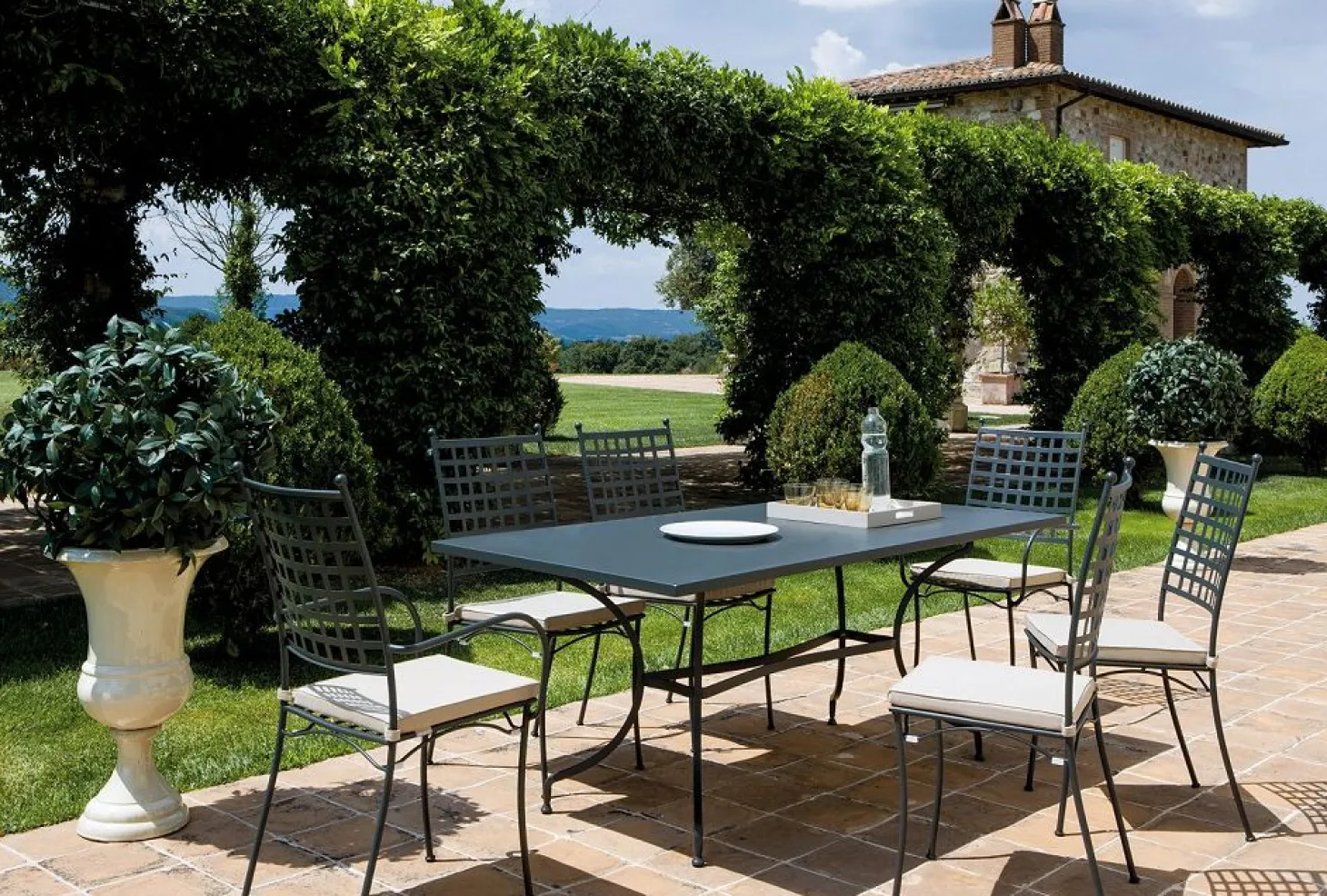 vermobil Gartenstuhl mit Armlehne Tosca bronze