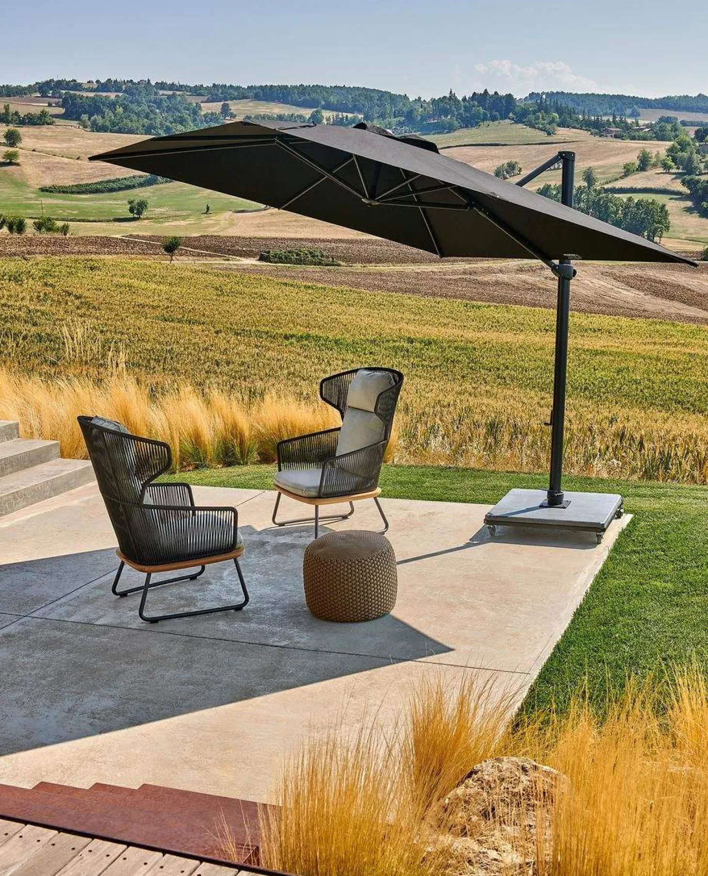 Weishäupl Freiarmschirm Acryltuch 300 x 300 cm mit Kurbelmechanismus Graphit/Schwarz