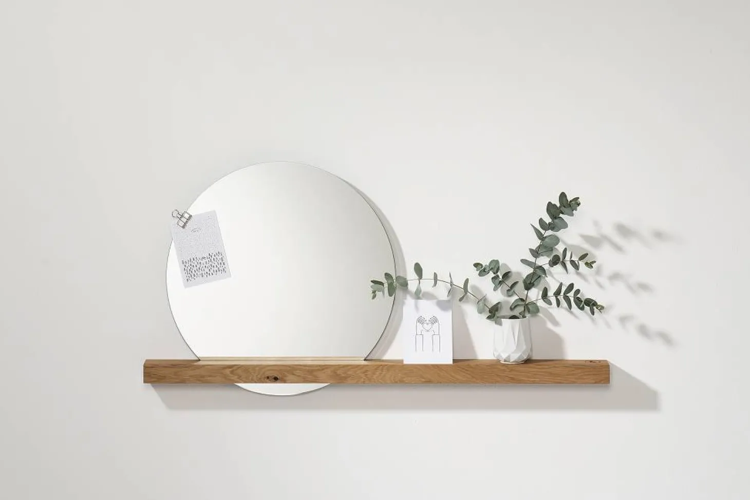 weld & co Wandspiegel mit Eichenholzleiste 100 × 7,5 × 4 cm, Spiegel Ø 50 cm rechts