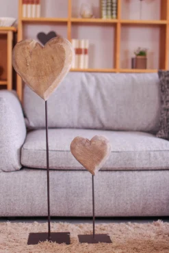 WMG Holzherz grau auf Eisenständer, Höhe 90 cm